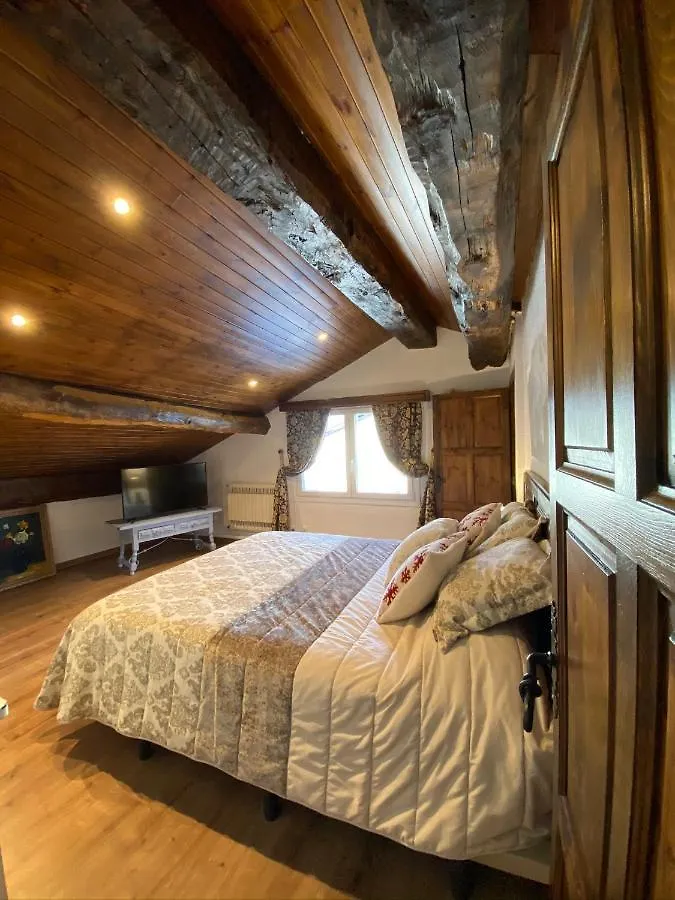 Apartamento Duplex Llivia 0*,  İspanya