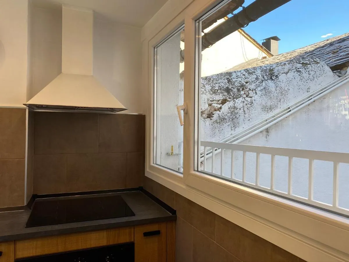 Apartamento Duplex Llivia Tatil Evi