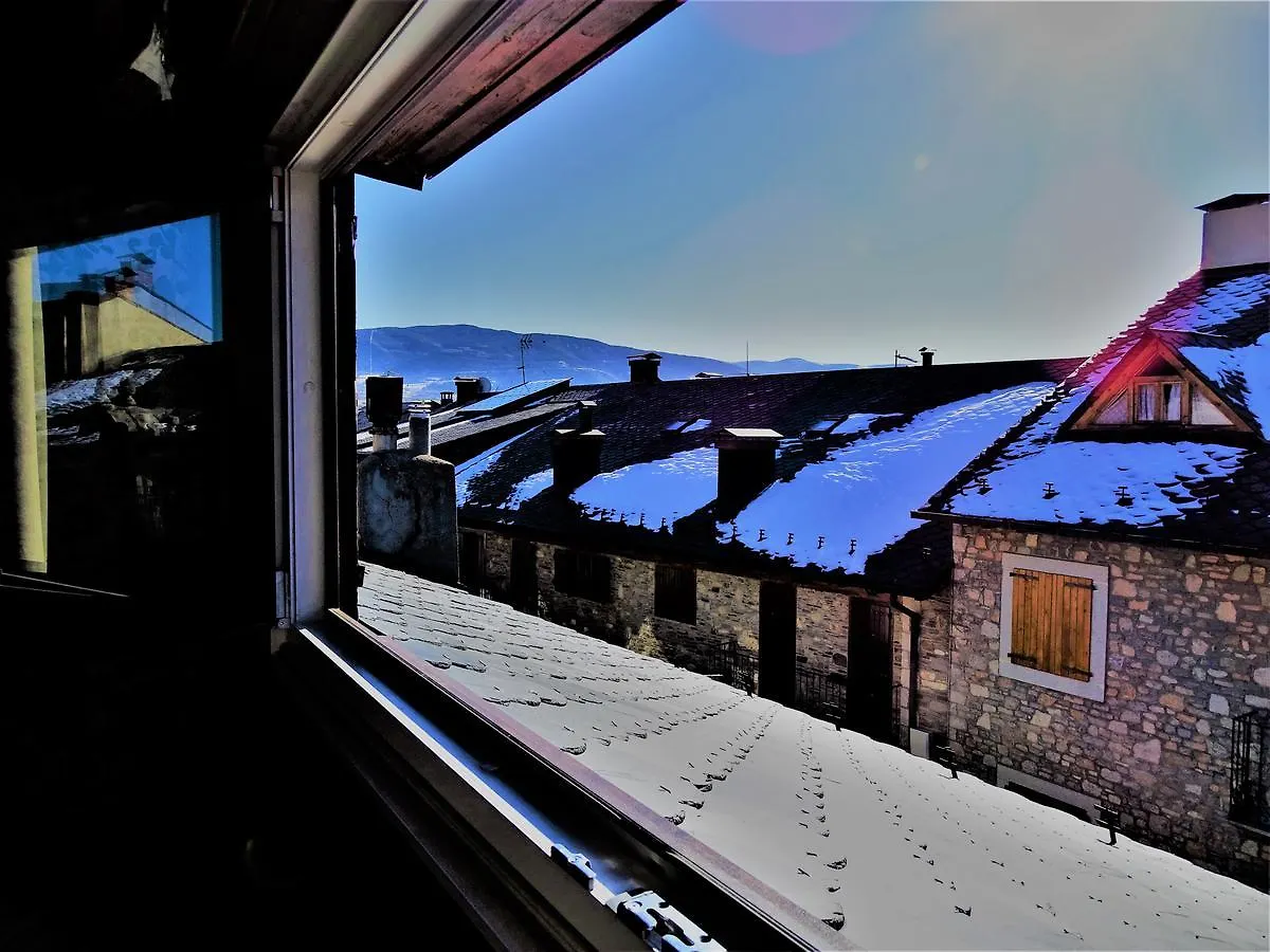 Apartamento Duplex Llivia 0*,