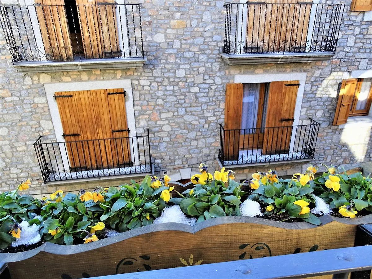 Apartamento Duplex Llivia Tatil Evi